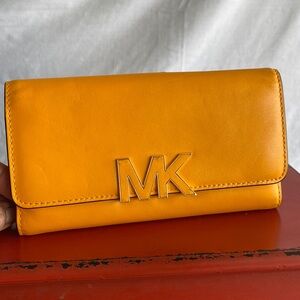 MICHAEL KORS FLORENCE BILLFOLD Canary Yellow Leather Wallet Purse